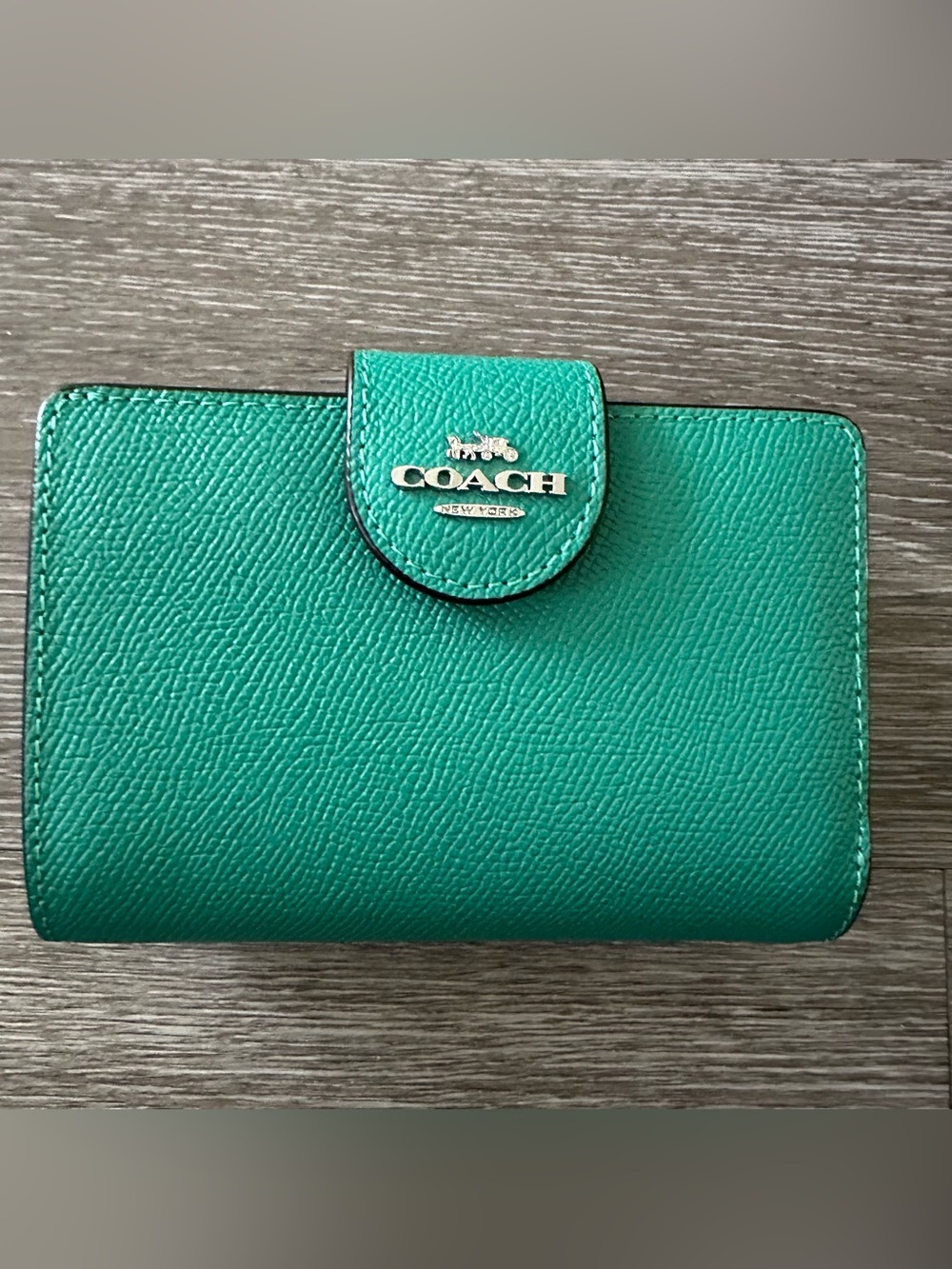 Coach Medium Corner Zip Wallet Emerald Green Crossgrain Leather